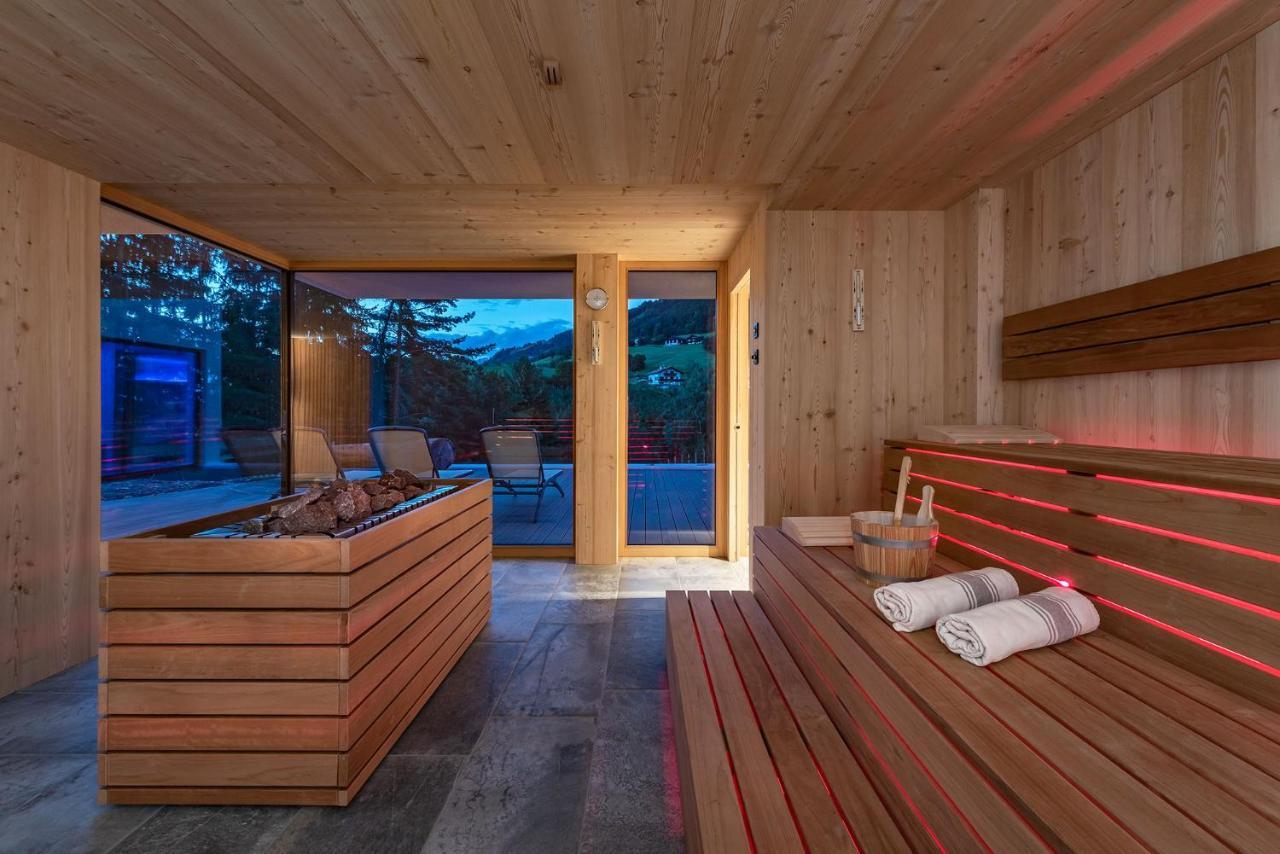 Hotel Torgglerhof Бресаноне Екстериор снимка